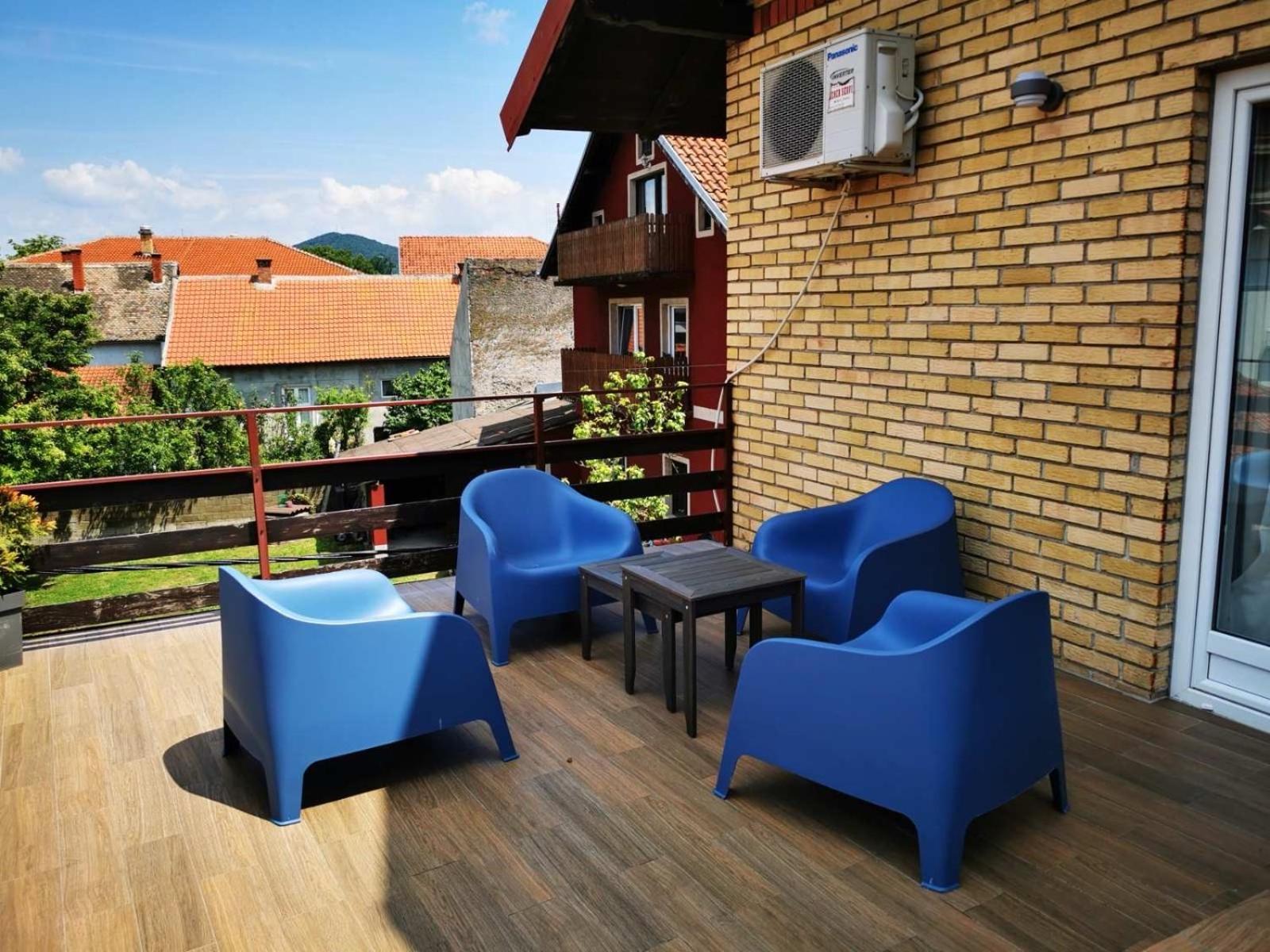 Moms House Hotell Golubac Eksteriør bilde