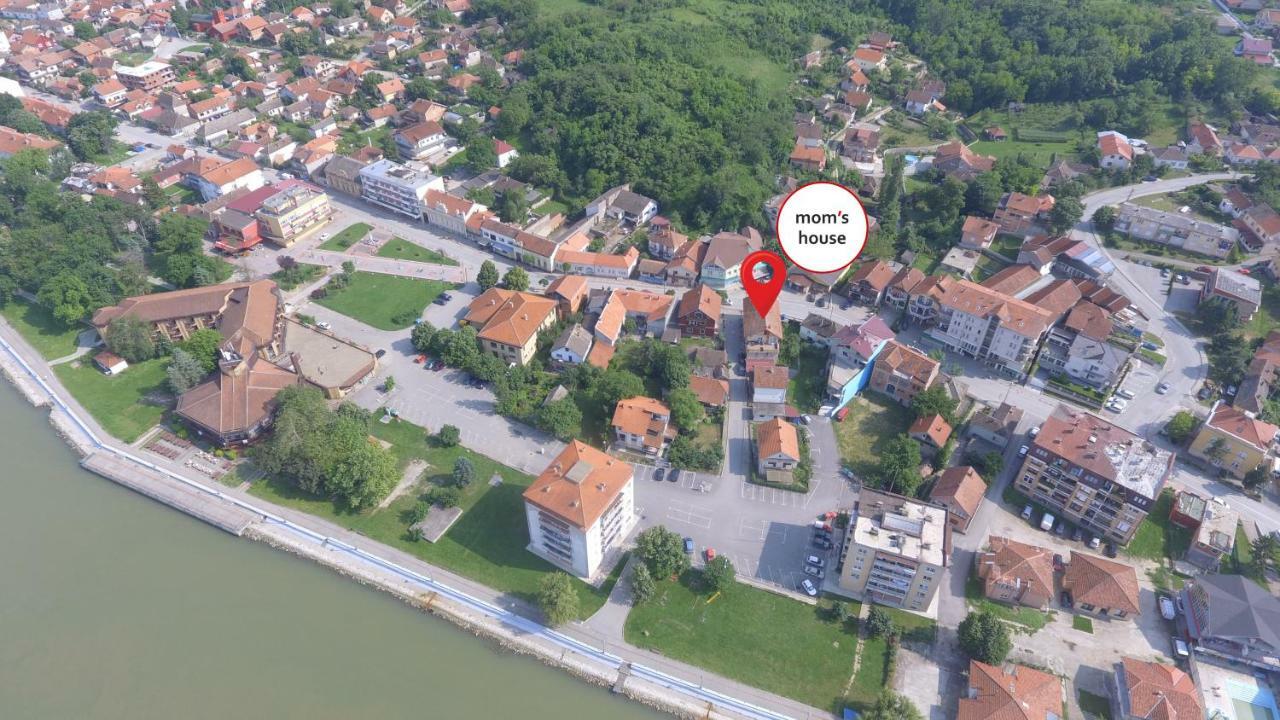 Moms House Hotell Golubac Eksteriør bilde
