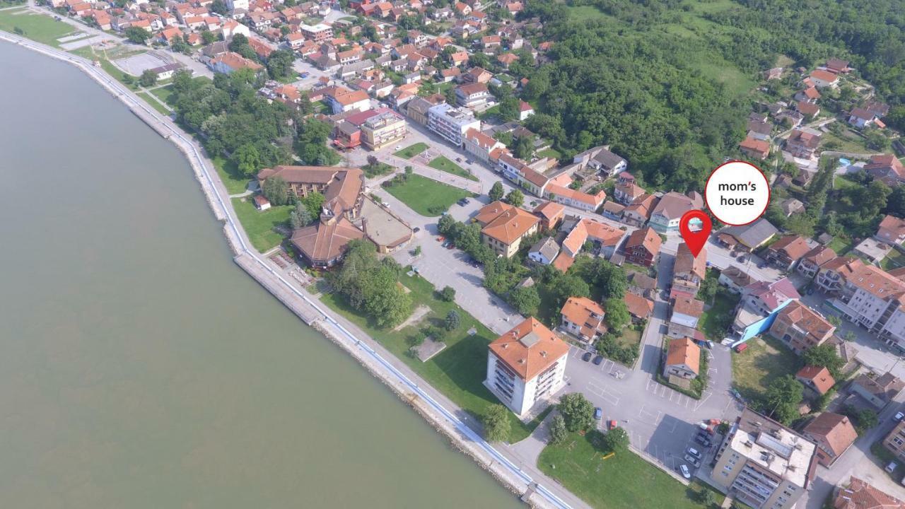 Moms House Hotell Golubac Eksteriør bilde
